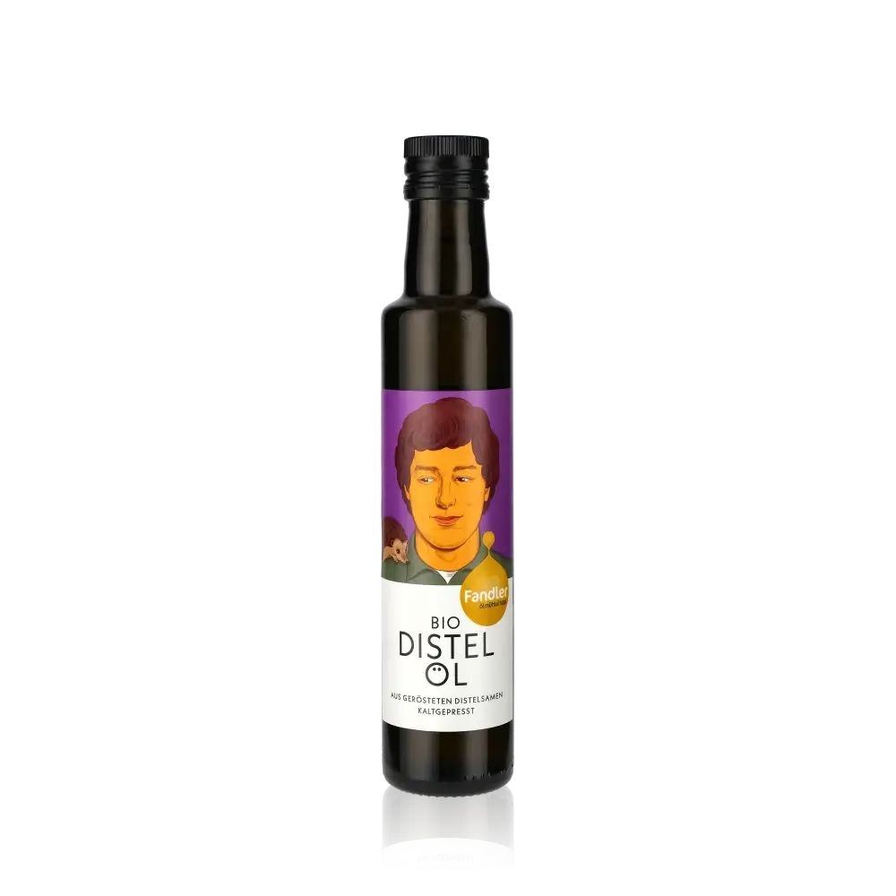 Fandler Bio Distelöl Flasche vor schwarzem Hintergrund.