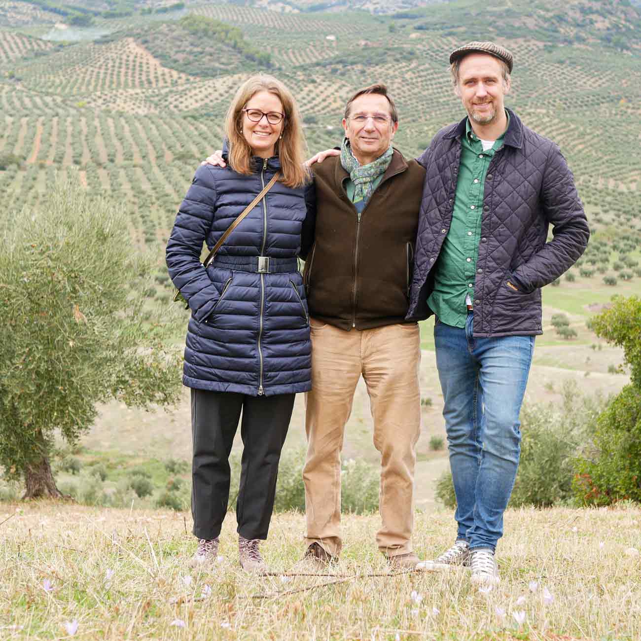Drei Personen in Olivenhain.