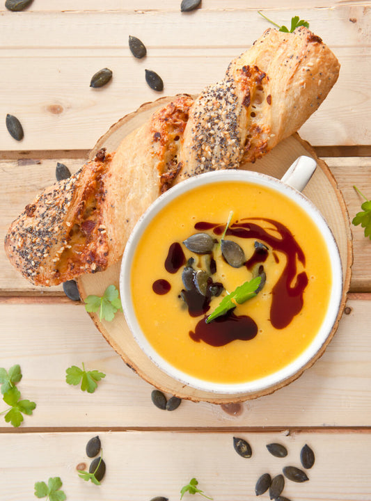 Fruchtige Kürbissuppe mit Kürbiskernöl