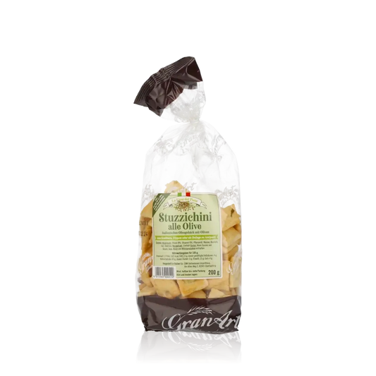 Stuzzichini alle Olive Gebäck in transparenter Verpackung.