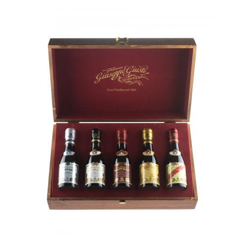 Giusti edler Holzkoffer mit 5 x Aceto Balsamico di Modena 