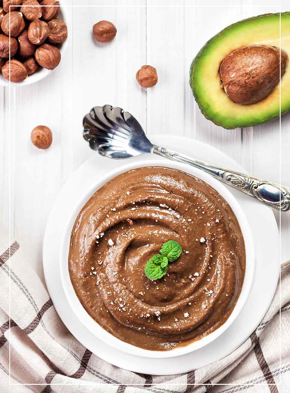 Avocado-Schokomousse mit Banane 